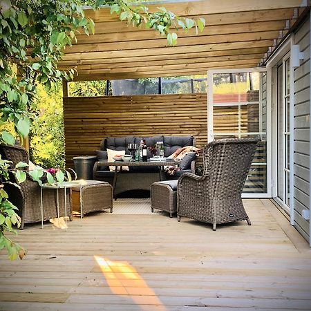 Strandnaera, Pergola, P-Plats I Hoellviken Εξωτερικό φωτογραφία