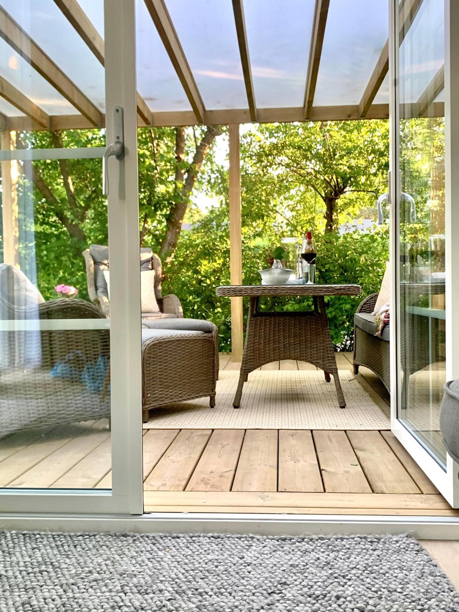 Strandnaera, Pergola, P-Plats I Hoellviken Εξωτερικό φωτογραφία
