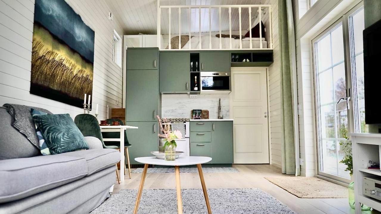 Strandnaera, Pergola, P-Plats I Hoellviken Εξωτερικό φωτογραφία